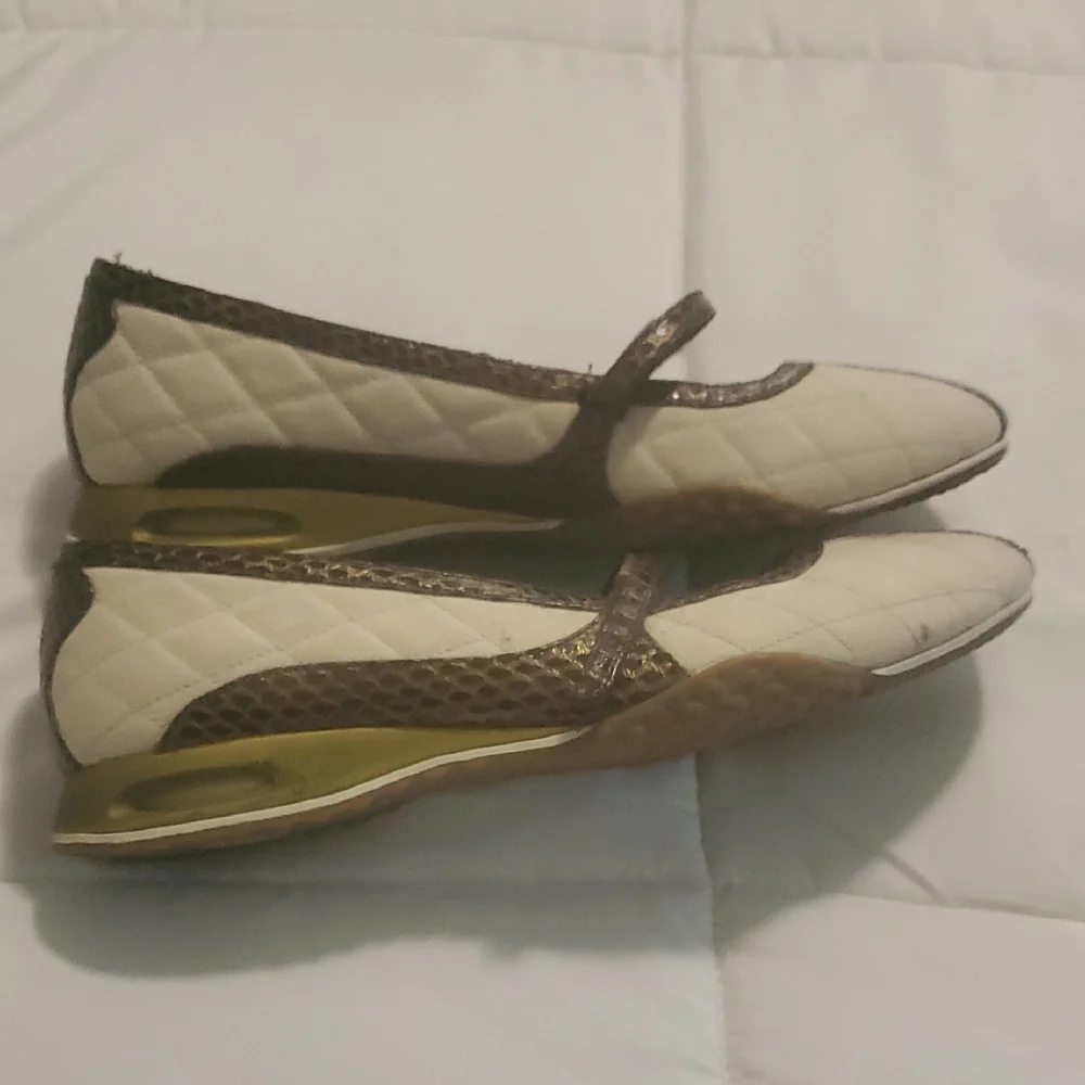 Nike Air X Cole Haan Cream Quilted Mary Jane Flats Loafers